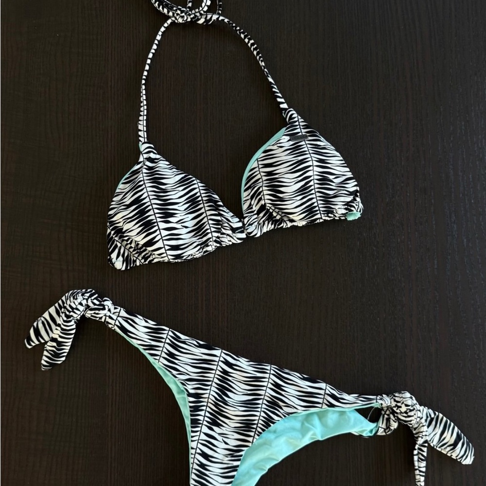 Roxy Reversible Bikini - image 2